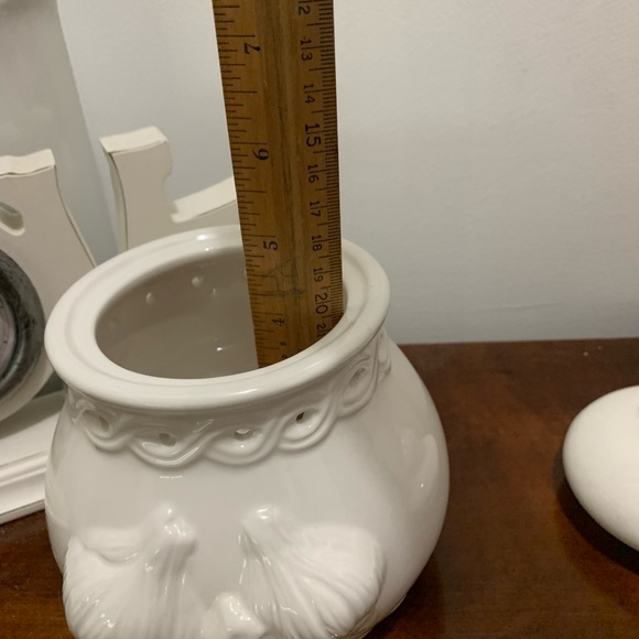 Garlic Storage Jar w/ Removable Lid “NWT” - Picture 6 of 9